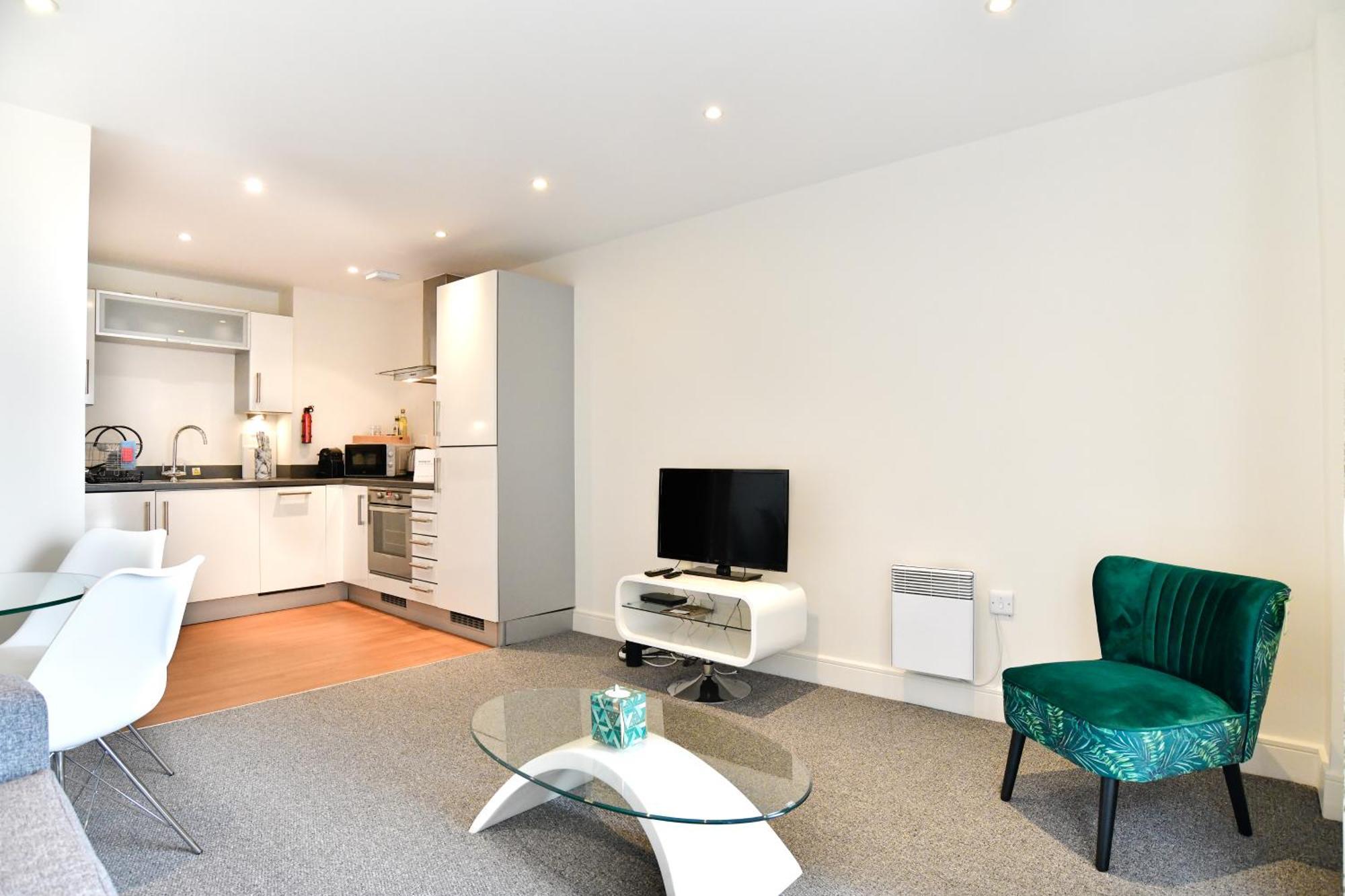 Stunning View 1 Bed With Parking Swansea
