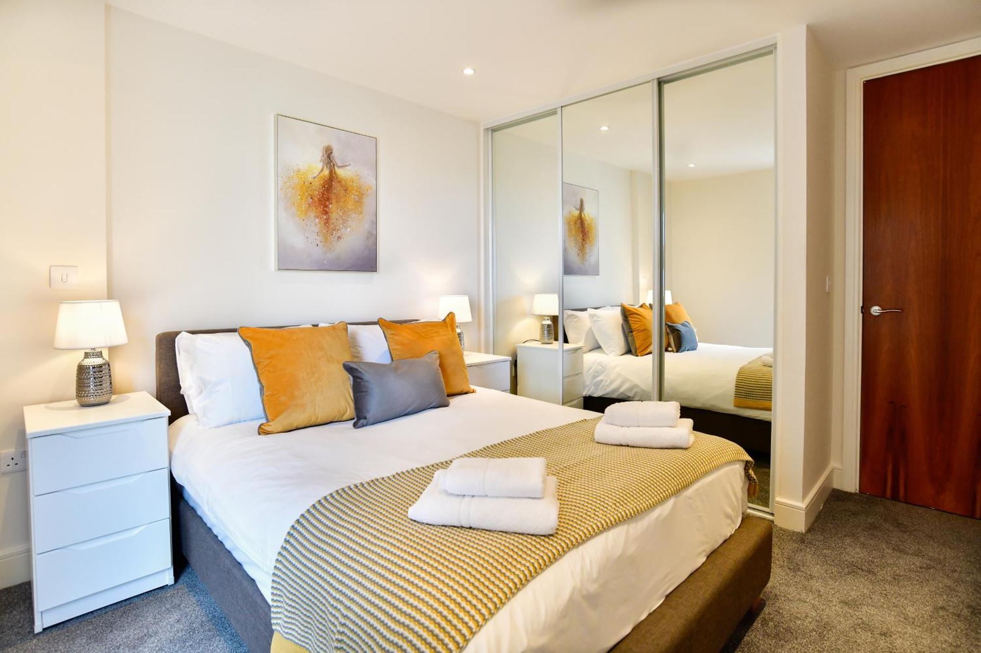 Stunning View 1 Bed With Parking *